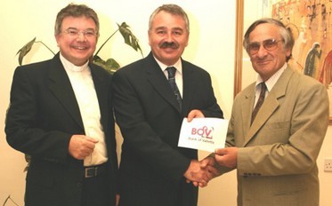 Bank of Valletta sponsors Victoria International Arts Festival