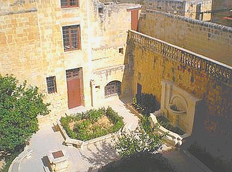 Crowds throng museums during the Birgu Fest