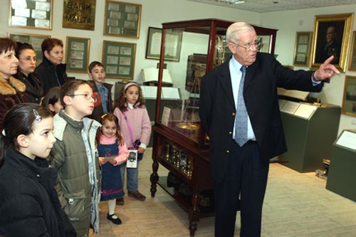 BOV young savers relive the history of banking