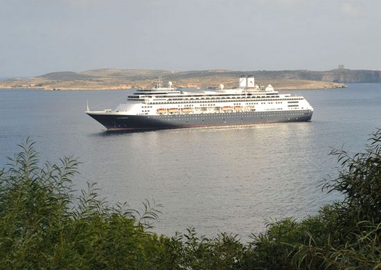 The MS Rotterdam anchors outside Mgarr harbour