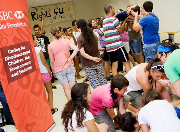 Bridging generations – The Rights 4U course theme for 2012