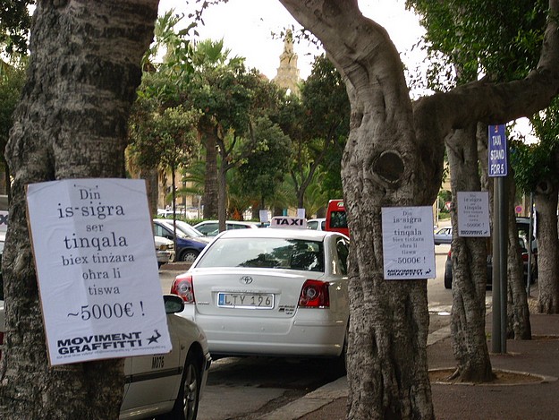 Stop indiscriminate uprooting of trees – Moviment Graffitti