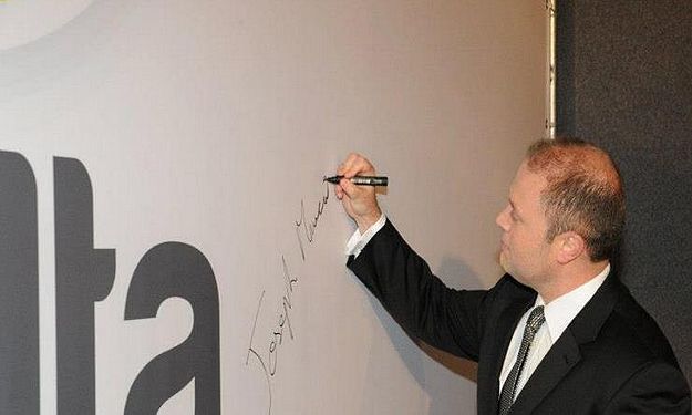 PL & PN electroral campaigns underway for March elections