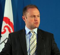 Free tablet computer to all primary school children – PL