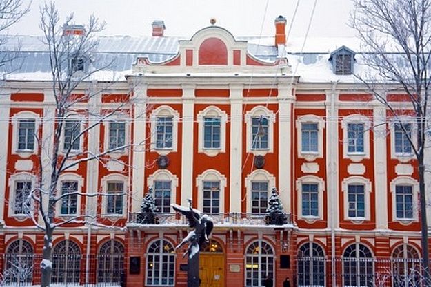 Russian theme opens the St George’s Concert Season 2013