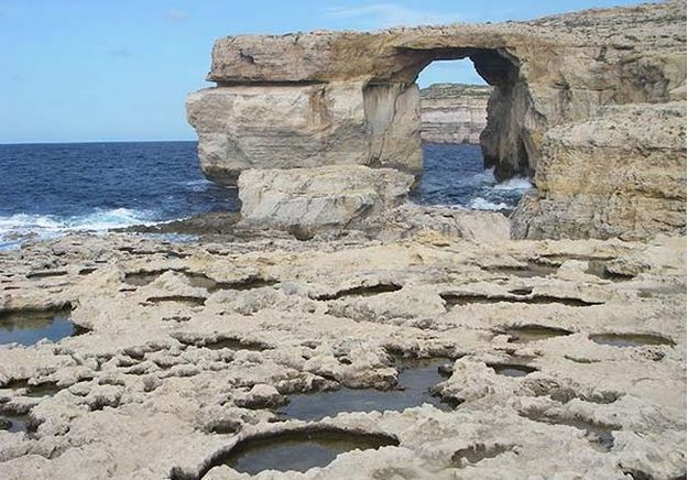 Polish National dies after falling into the sea near Dwejra