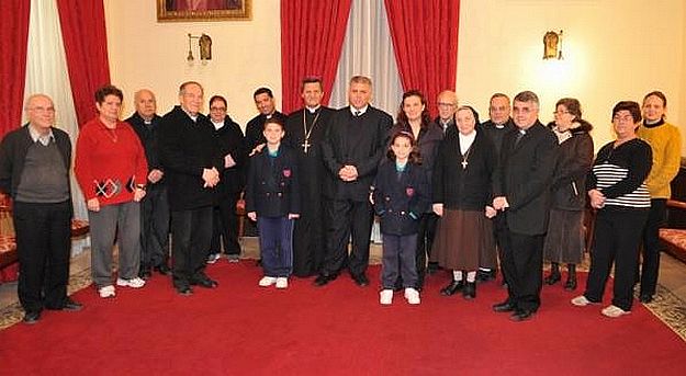 Gozo Minister and family pay courtesy visit to Gozo Curia