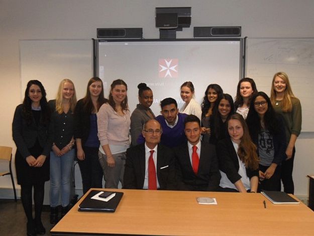 Hague University students on Malta study and cultural tour