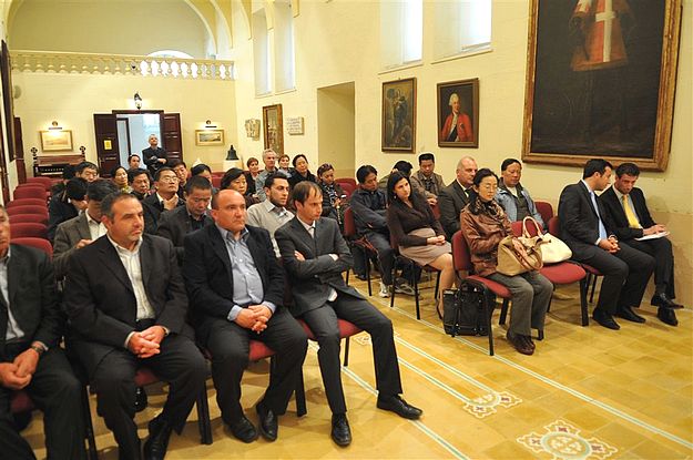 Delegation of over 40 Chinese Mayors visit Gozo on tour Delegation of over 40 Chinese Mayors visit Gozo on tour