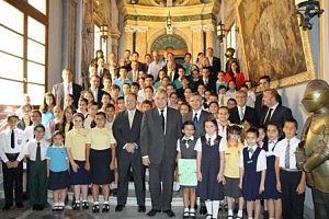 EkoSkola students urge politicians to consider their pleas