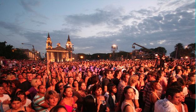 Arriva Malta and MTA urge visitors to “bus it” to the concert