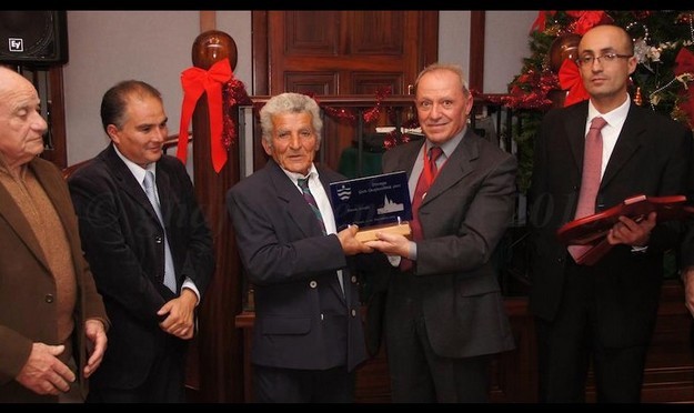 Paul Zerafa presented with the ‘Gieh Ghajnsielem’ award 2013 edition