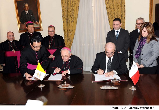 Revised agreement on marriage signed by Malta & Holy See Revised agreement on marriage signed by Malta & Holy See