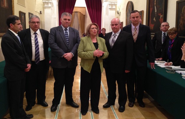 Employment incentives announced to encourage people into work