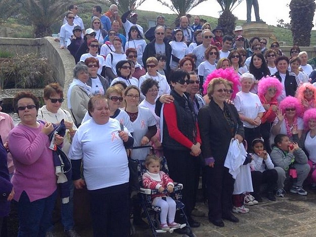 Large turnout to walk along ‘Gozo’s Pink Road Together’ Large turnout to walk along ‘Gozo’s Pink Road Together’