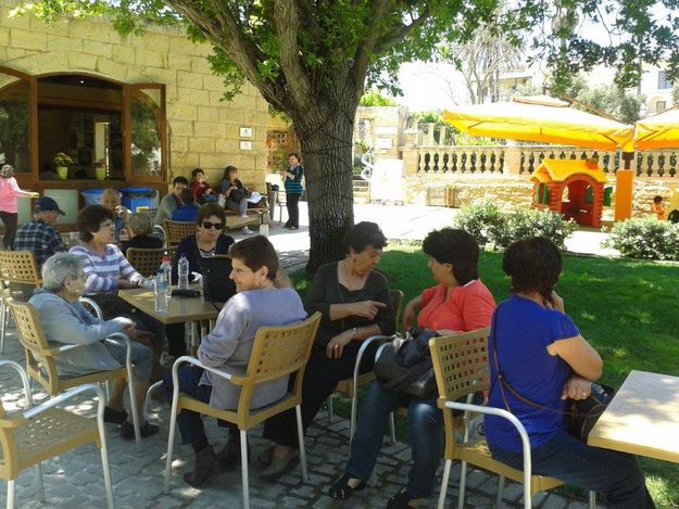 Xewkija Local Council organises a day tour in Malta for the elderly
