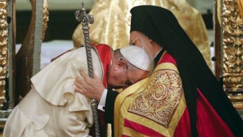 Fr Federico Lombardi highlights events in a busy year for Pope Francis