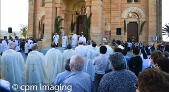 Archbishop Scicluna on his first official visit in the Gozo Diocese