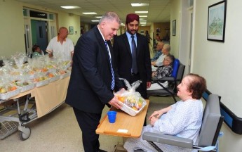 Elderly residents in the Gozo General Hospital receive fruit hampers Elderly residents in the Gozo General Hospital receive fruit hampers