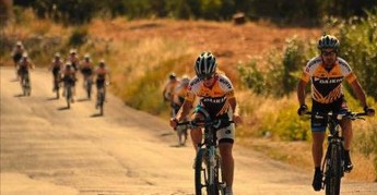 Alive cyclists gruelling challenge for cancer – across 7 countries in 7 days