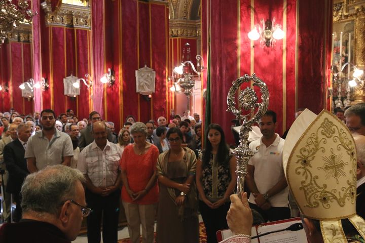 Gozo Bishop gives the Missionary Mandate to volunteers going to Ethiopia