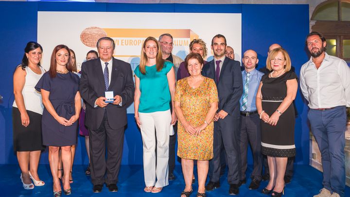 MEPs present the European Citizen’s Prize to the Richmond Foundation