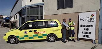 Poligas sponsors emergency oxygen cylinders for the ERRC Poligas sponsors emergency oxygen cylinders for the ERRC