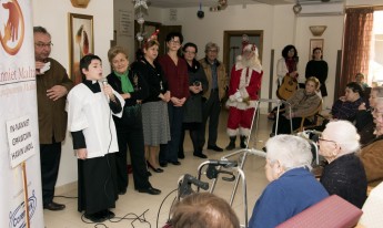 Nanniet Malta (Gozo Branch) bring festive cheer to elderly residents