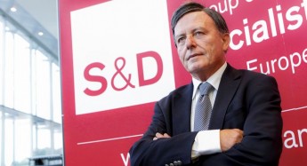 Alfred Sant hosts  Colorectal Cancer Awareness Conference