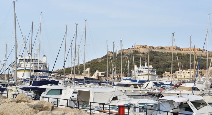 No commercial vessels or water sports passengers to disembark at Gozo or Comino