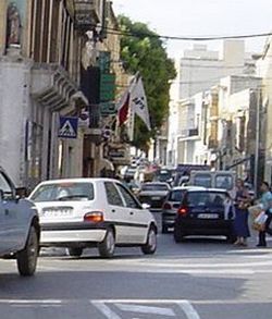 Victoria main street should not be closed for entertainment purposes