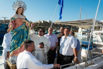 Blessing and pilgrimage for Our Lady of Comino statue