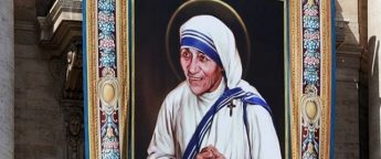 Mother Teresa declared a Saint by Pope Francis in Vatican ceremony