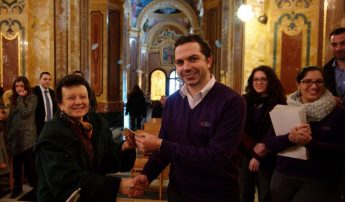 Schola Cantorum Jubilate present proceeds from Carols by Candlelight Schola Cantorum Jubilate present proceeds from Carols by Candlelight