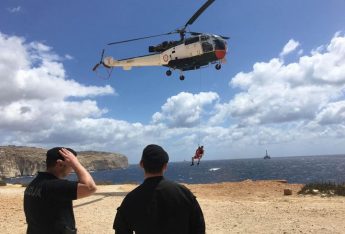 French man grievously injured after fall while abseiling in Xlendi