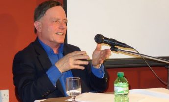 Alfred Sant discusses the European Identity during Gozo talk