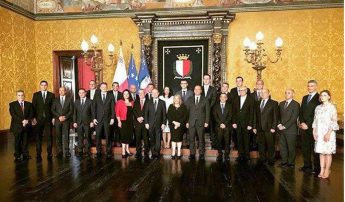 Ministers and Parliamentary Secretaries take the Oath of Office