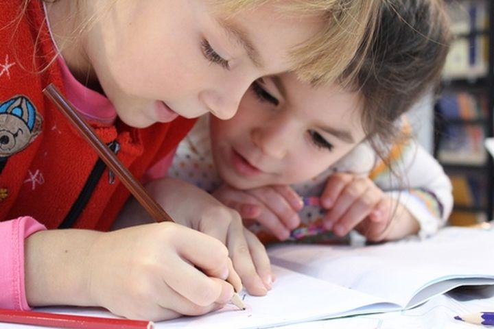 Nasal flu sprays for children available from Monday at Health Centres