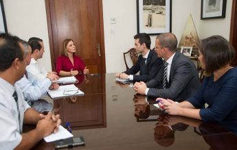 Gozo Minister discusses public transport issues on Gozo and Malta