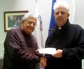 Gozo Business Chamber presents donation to the Arka Foundation