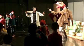Science and Theatre entertains Russian children and researchers