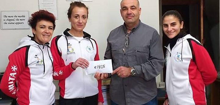 Gozitan 5 present €1805 to the OASI Foundation of Gozo