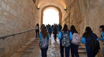 Heritage Malta welcomes Gozitan students on visit to Fort St Angelo