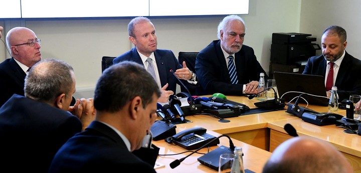 Prime Minister suspends permits for demolition and excavation work