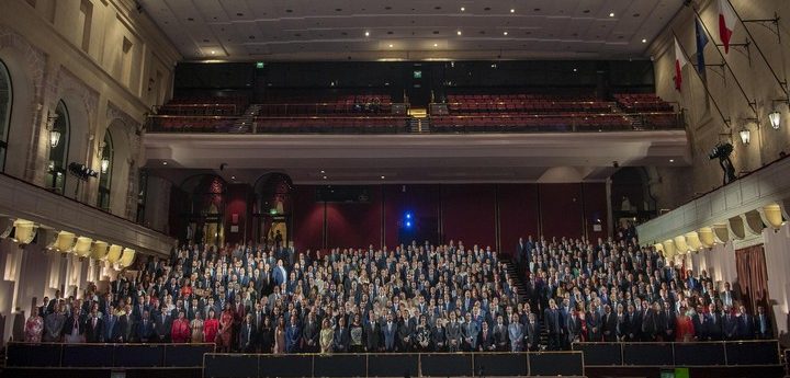 464 newly elected persons take their oath as councillors