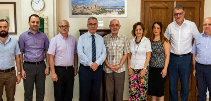 Discussion on teaching the subject of history in local schools