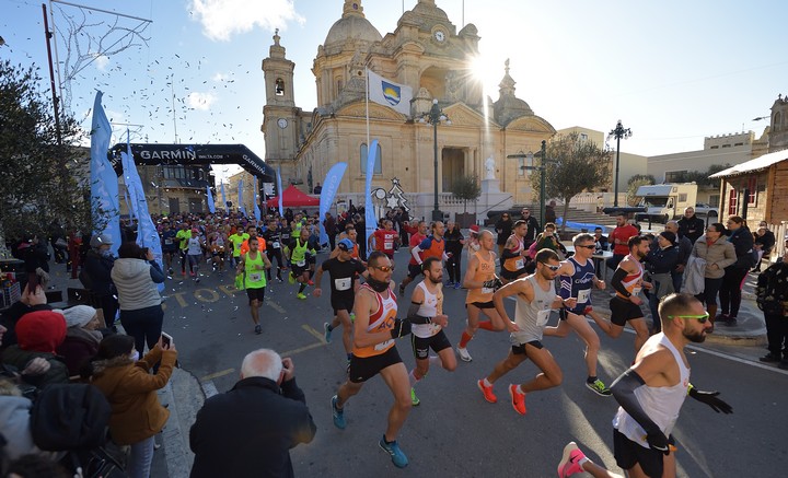 Renowned Maltese runner and Nadur Resident, Charlton Debono won the race for the 5th consecutive time, cutting last years performance by 20 seconds, setting the new record of 25:29.