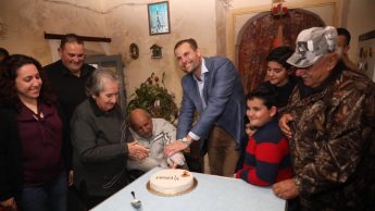 PM visits Comino and Gozo, appeals for unity among supporters PM visits Comino and Gozo, appeals for unity among supporters