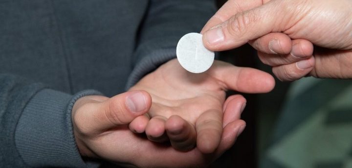 Coronavirus: Communion wafers to be given to worshippers in their hands