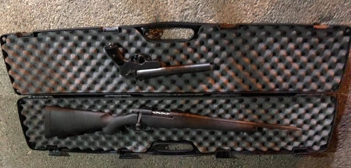 Firearms discovered by Customs in a vehicle arriving from Sicily